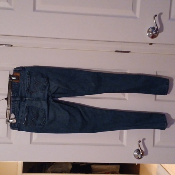 💙🌺Levi's Dark Blue Women's Skinny Jeans - Picture 13 of 14